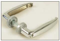 Klika dveří IBFM chromovaná 436