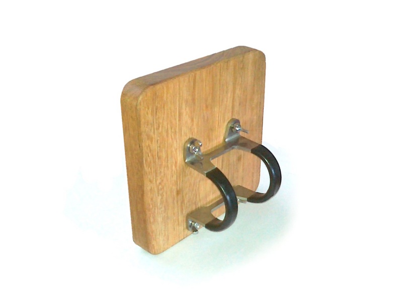 Nafukovací katamaran - držák motoru