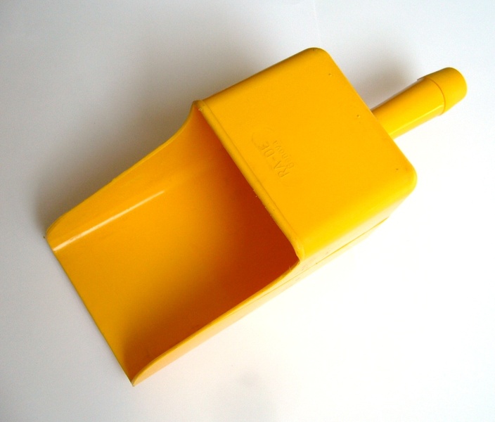 Výlevka na vodu do lodi - trychtýř Plastimo  žlutá