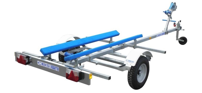 Přívěs pro malé lodě - 4,4 M 