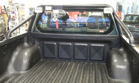 Mitsubishi L200 Osvětlení zadního prostoru korby